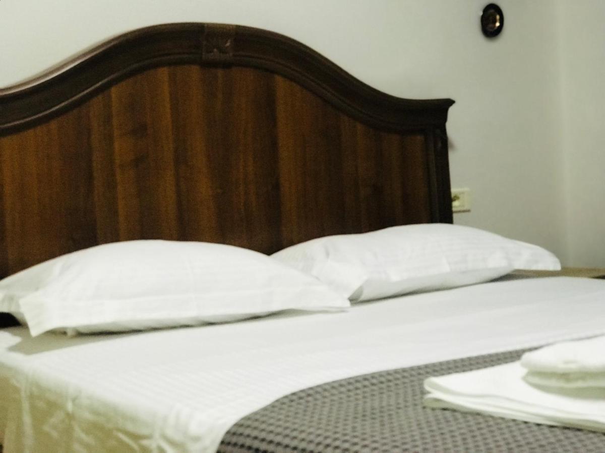Proper House Iva Apartment Tiranë Ngoại thất bức ảnh