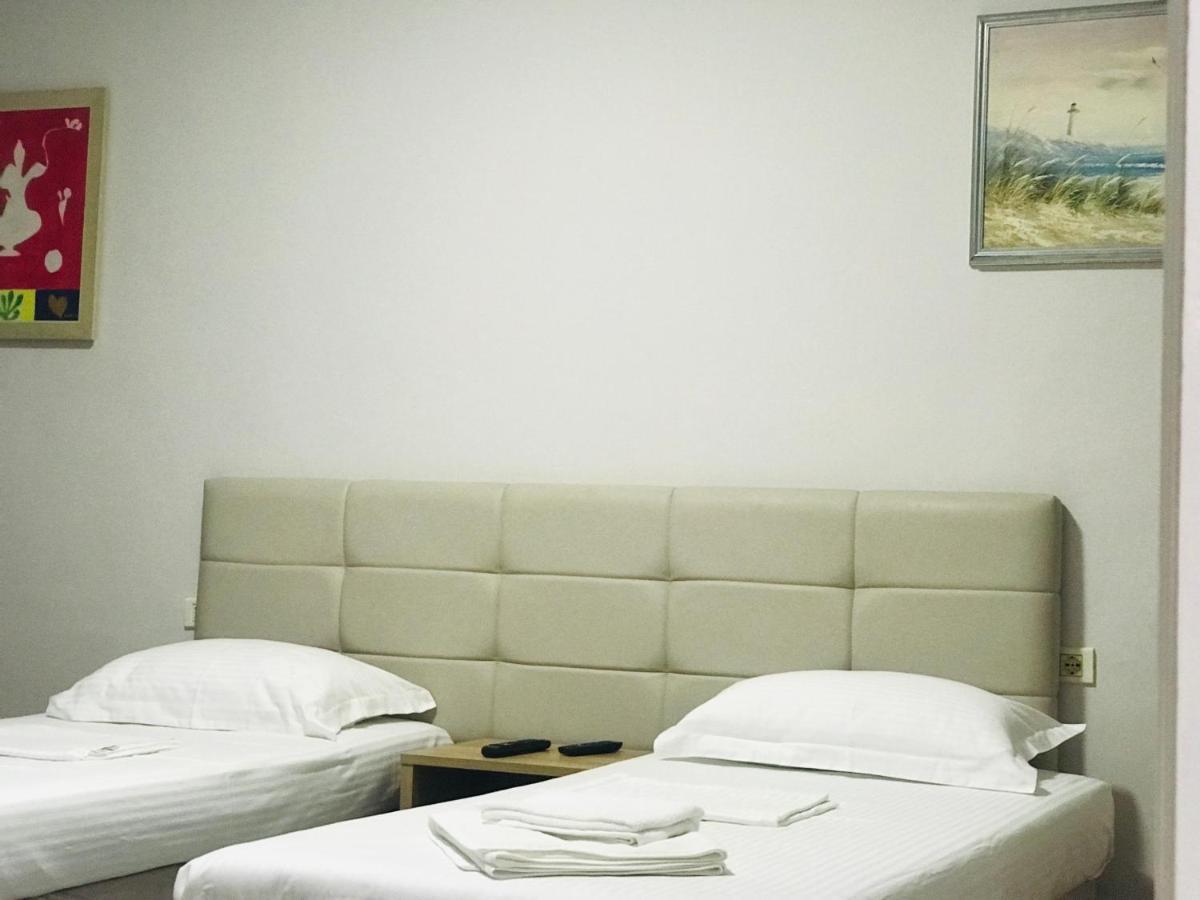 Proper House Iva Apartment Tiranë Ngoại thất bức ảnh